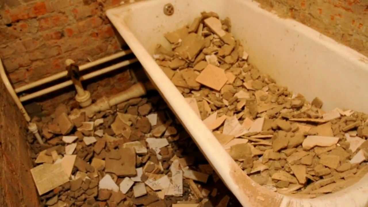 Демонтаж сантехники - один из самых трудоемких и грязных видов ремонтных работ